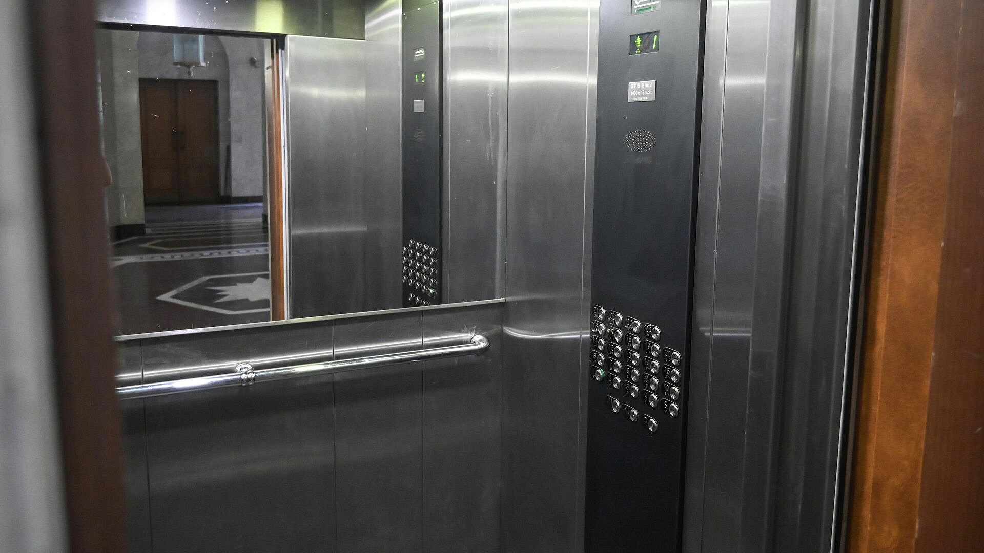 Генконсул рассказал о россиянах, пострадавших при падении лифта на Пхукете