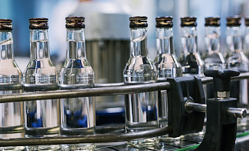 Совфед одобрил закон, ускоряющий выдачу лицензий в алкогольной сфере