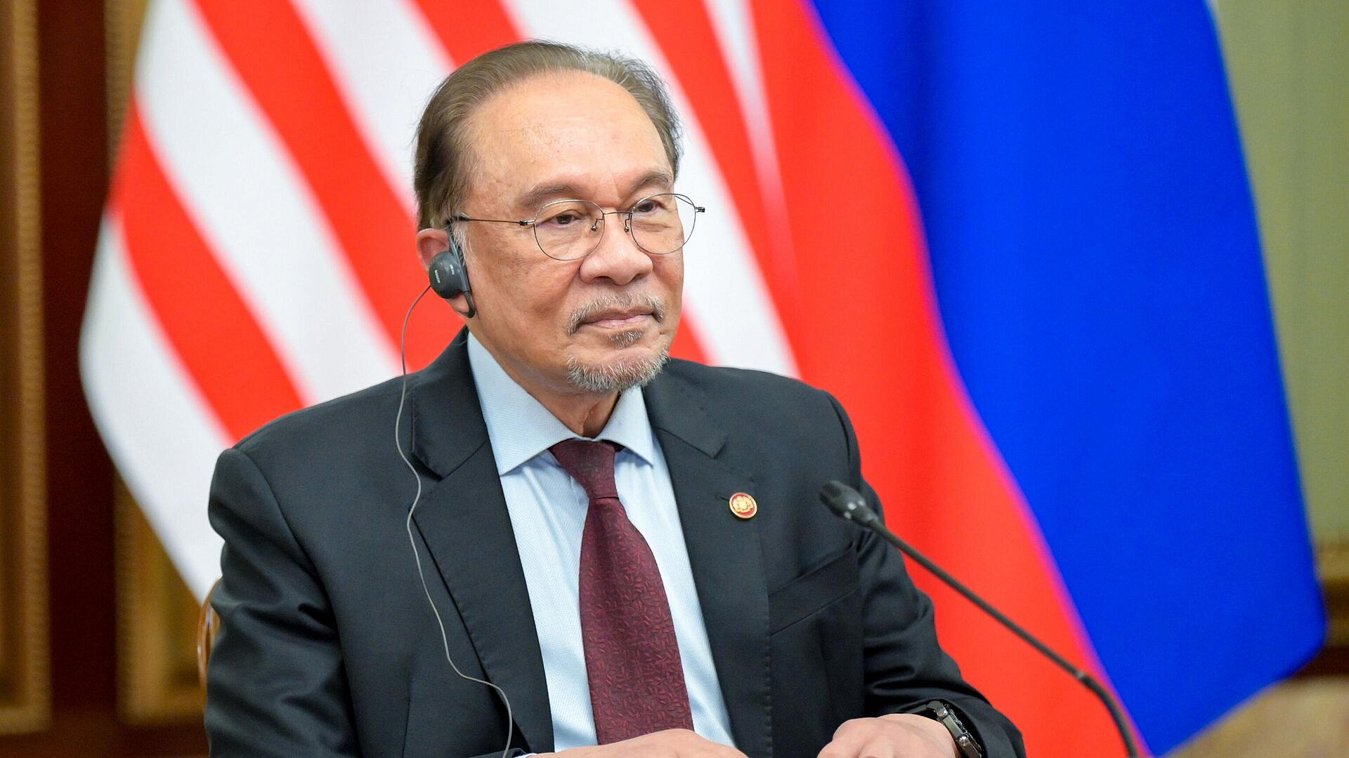 Премьер Малайзии назвал дух народа России несокрушимым