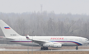 Самолет с делегацией России приземлился во "Внуково"
