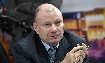 Потанин сравнил выдачу дешевых кредитов со змеей, пожирающей свой хвост