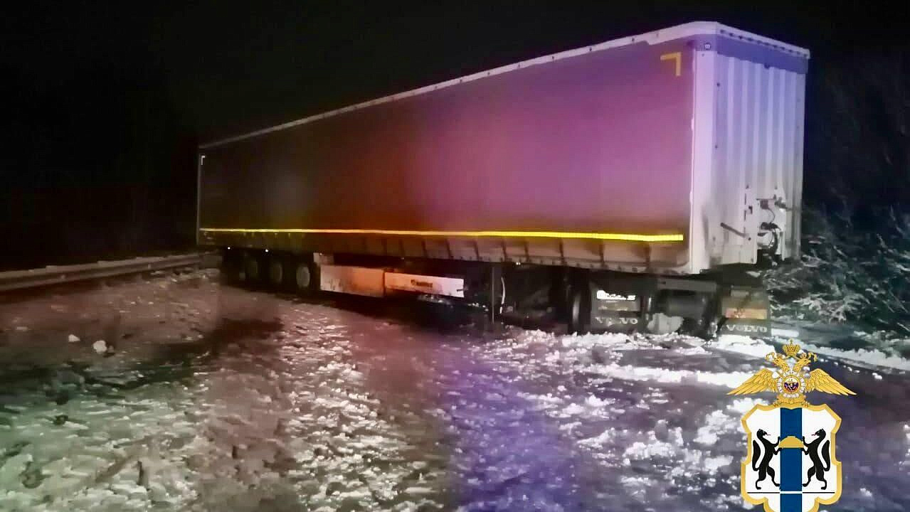 После ДТП на трассе в Новосибирской области восстановили движение