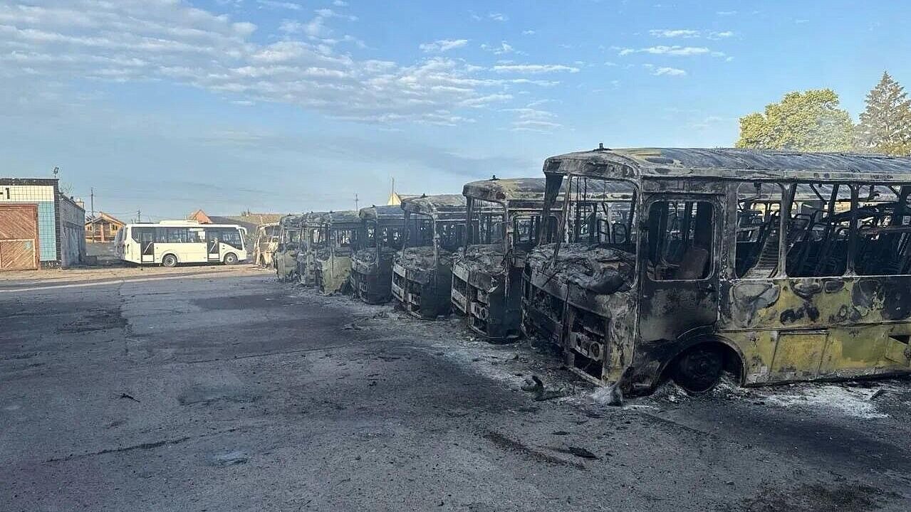 В Скадовск поставят новые автобусы вместо сожженных при атаке БПЛА