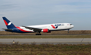 Azur Air вывела из расписания несколько самолетов по итогам проверки