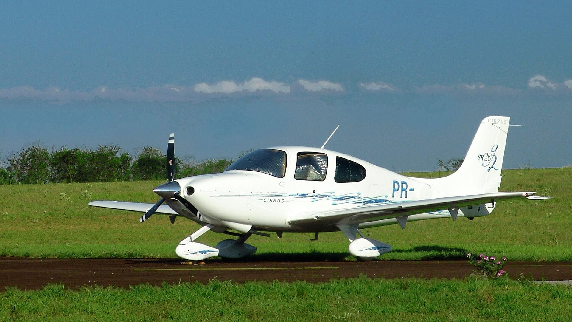 Самолет ВВС Франции разбился во время учебного полета