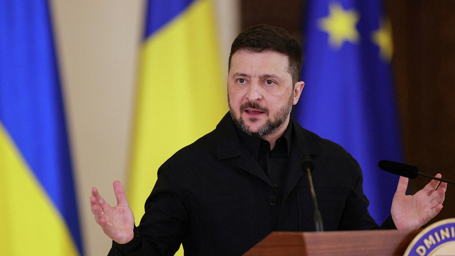 Зеленский превратил Украину в предмет сделки, считает Сальдо