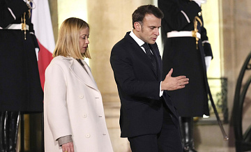 СМИ: инициатива Макрона и Мелони по диалогу с Россией набирает силу