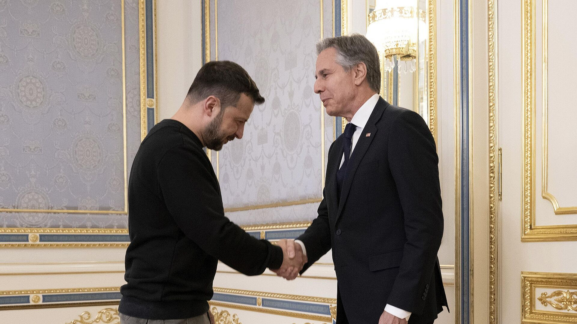 Азаров назвал возможные причины визита Блинкена в Киев