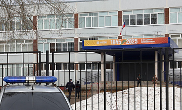 Охранник оказывал помощь учительнице, на которую напал ученик в Добрянке