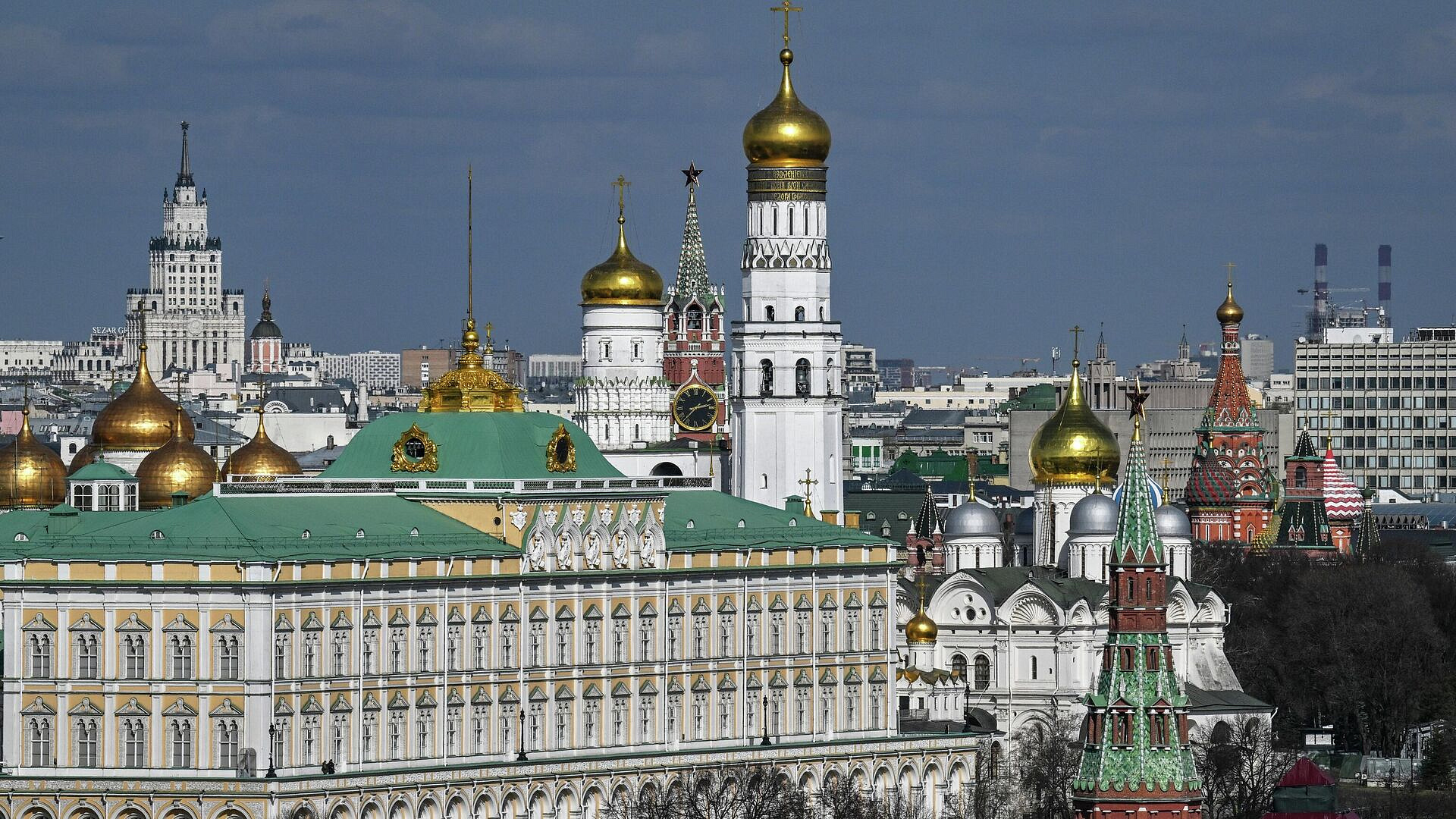  В Кремле началась церемония встречи президента Республики Конго