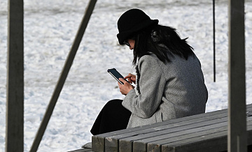 Москвичей предупредили о схемах, используемых мошенниками перед 8 марта