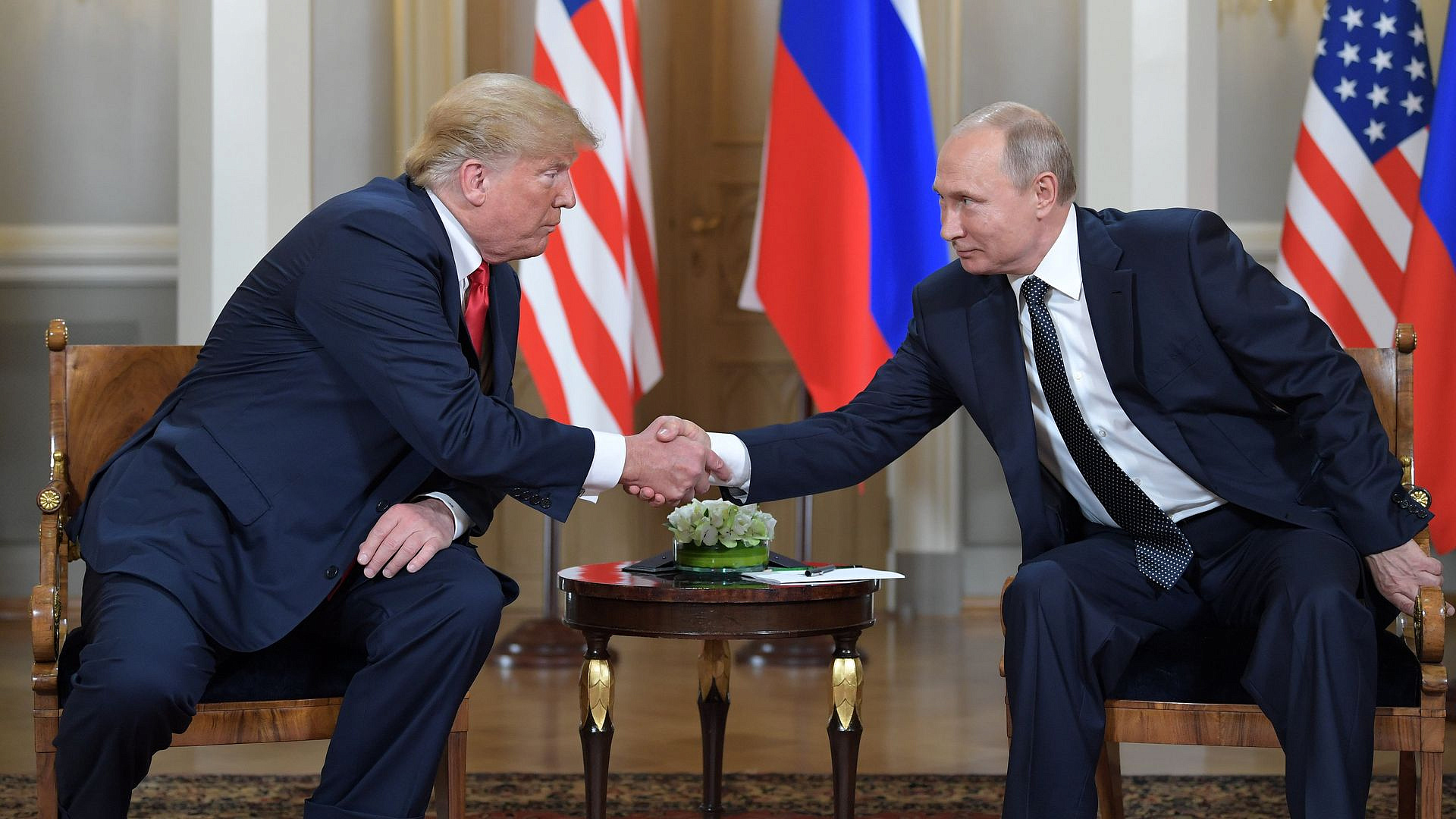 Путин и Трамп встретятся, если приедут на саммит АТЭС, считает Ушаков