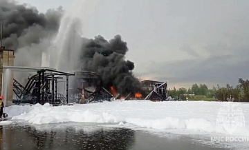 Названа возможная причина пожара на битумном заводе в Нижегородской области