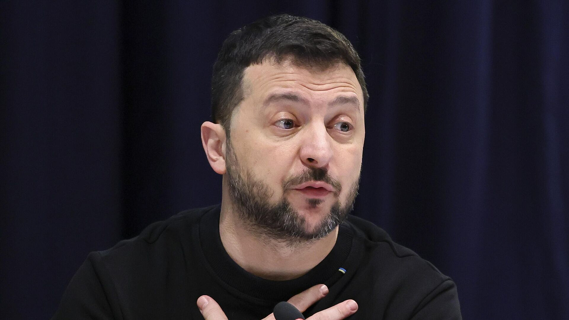 "Врет, не задумываясь". Сенатор высмеял слова Зеленского о потерях ВСУ