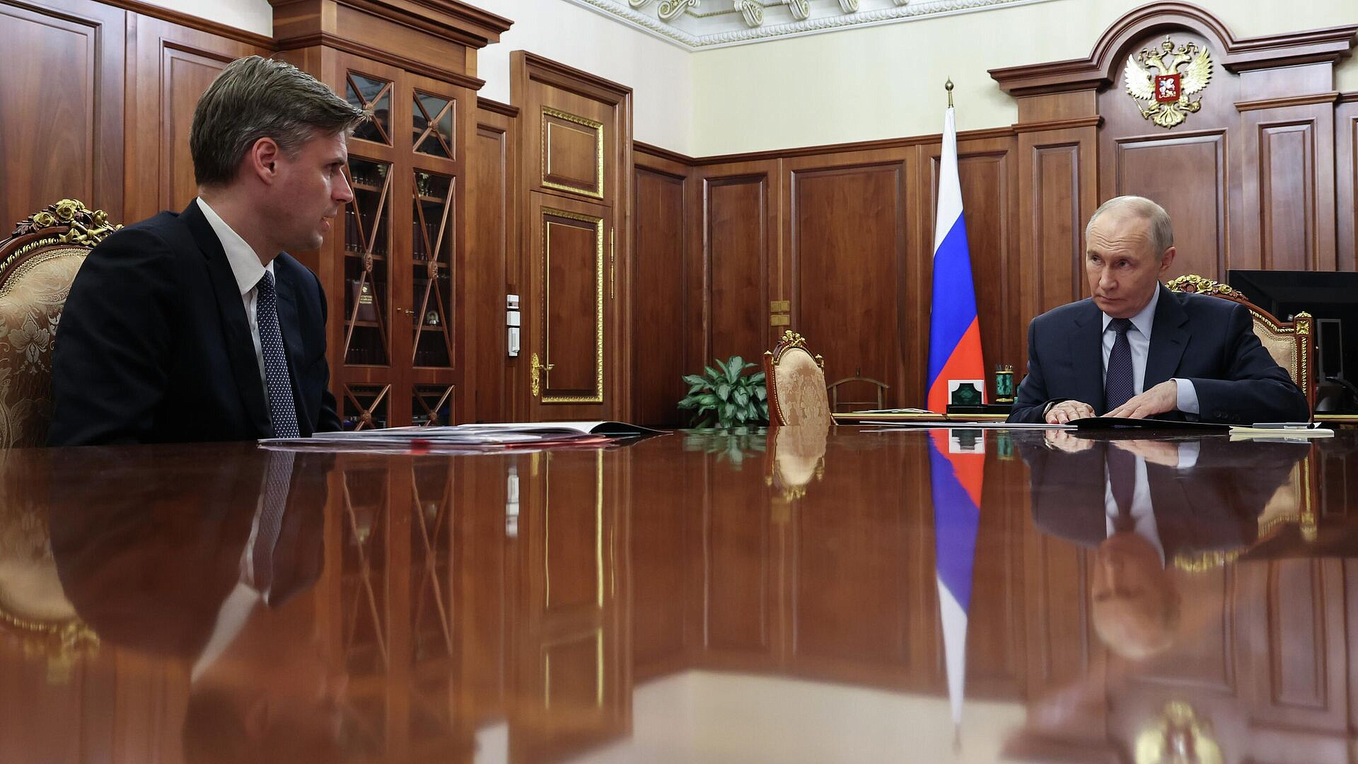 Глава "Роскосмоса" рассказал Путину о выборе орбиты для РОС