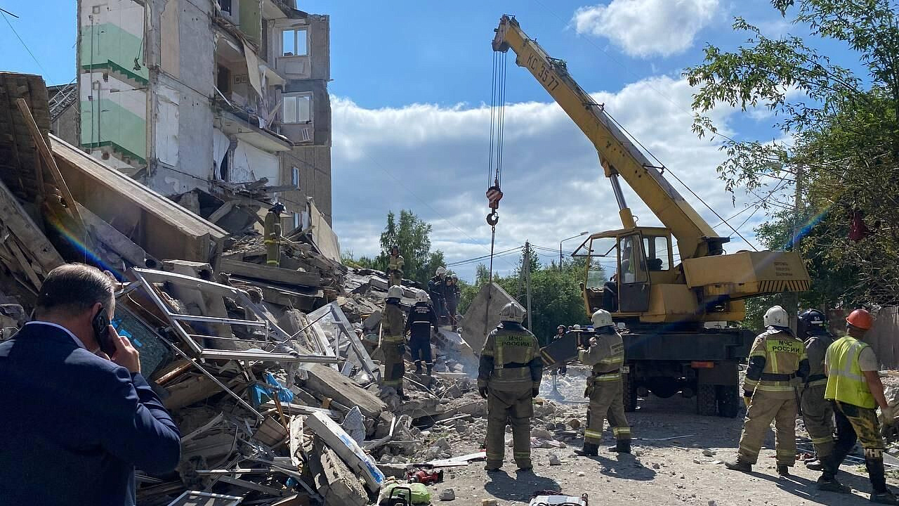 Из-под завалов обрушившегося дома в Нижнем Тагиле спасли кота