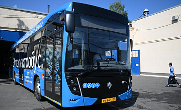 Путин поручил обеспечить равномерную закупку транспорта для регионов