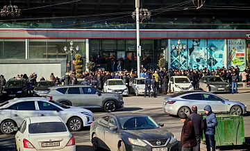 В Ереване торговцы ярмарки "Россия молл" вышли на акцию протеста