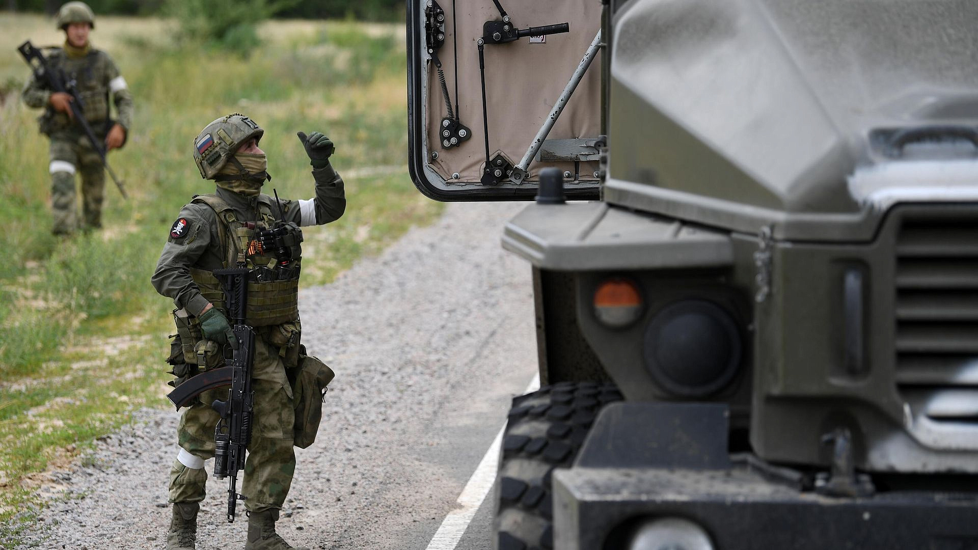 Бойцы "Юга" во время эвакуации жителей Константиновки попали под атаки ВСУ