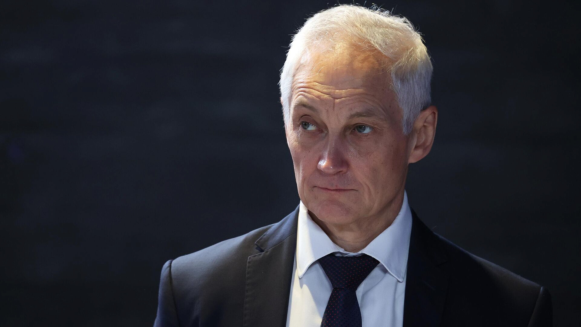 Белоусов потребовал улучшить обеспечение бойцов, находящихся на передовой