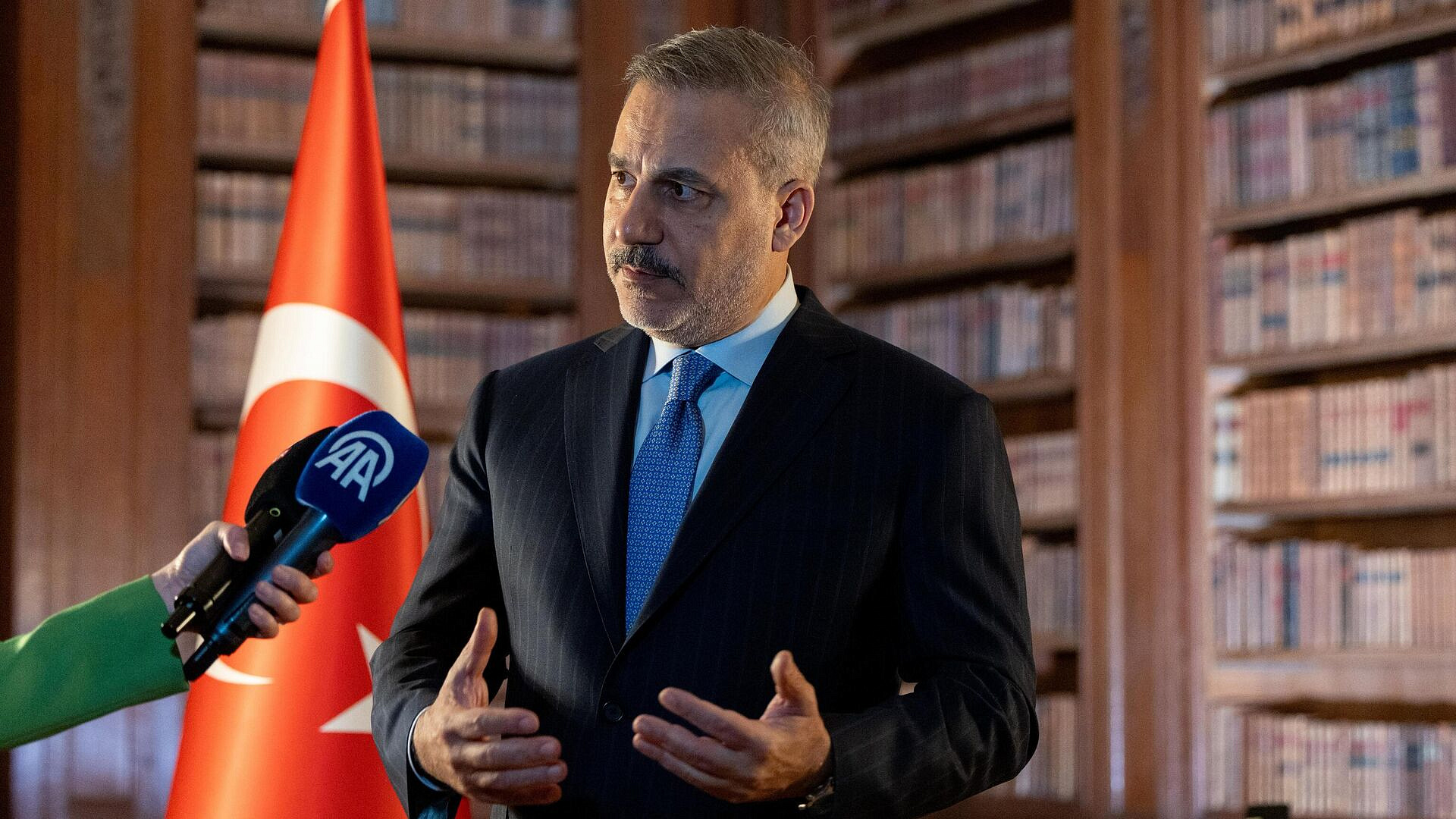 В Кремле прокомментировали слова главы МИД Турции о ядерной гонке