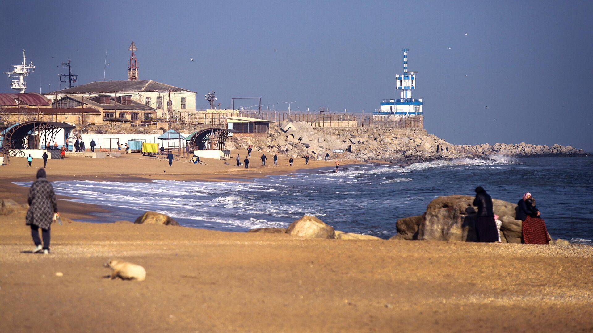 Эксперты рассказали, сколько стоит отдых на Каспийском море летом