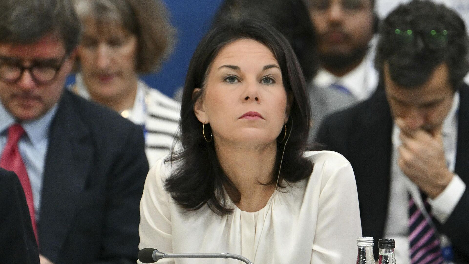 "������� ����": ������ �������� ������ �� ����� ����� ���� � ������