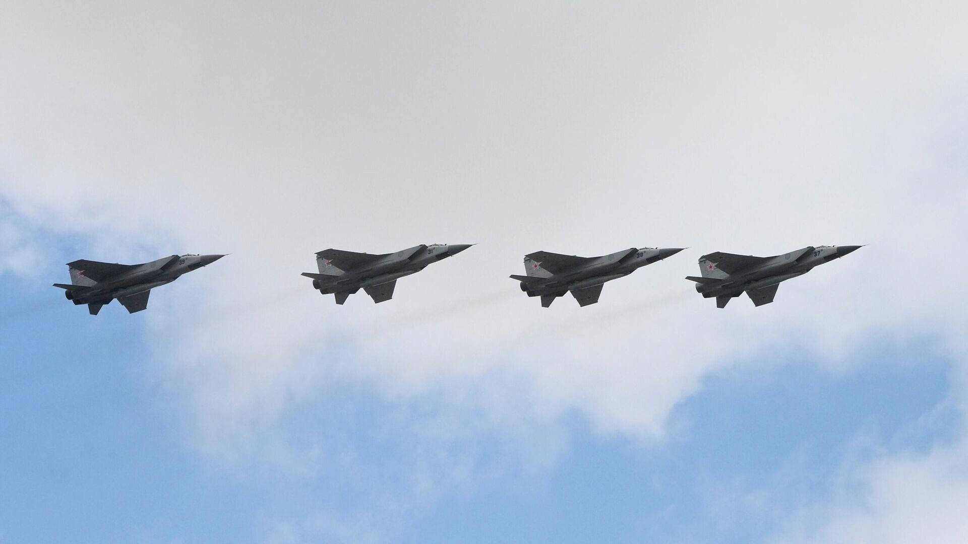 ВС России нанесли семь групповых ударов по объектам ВПК Украины за неделю 