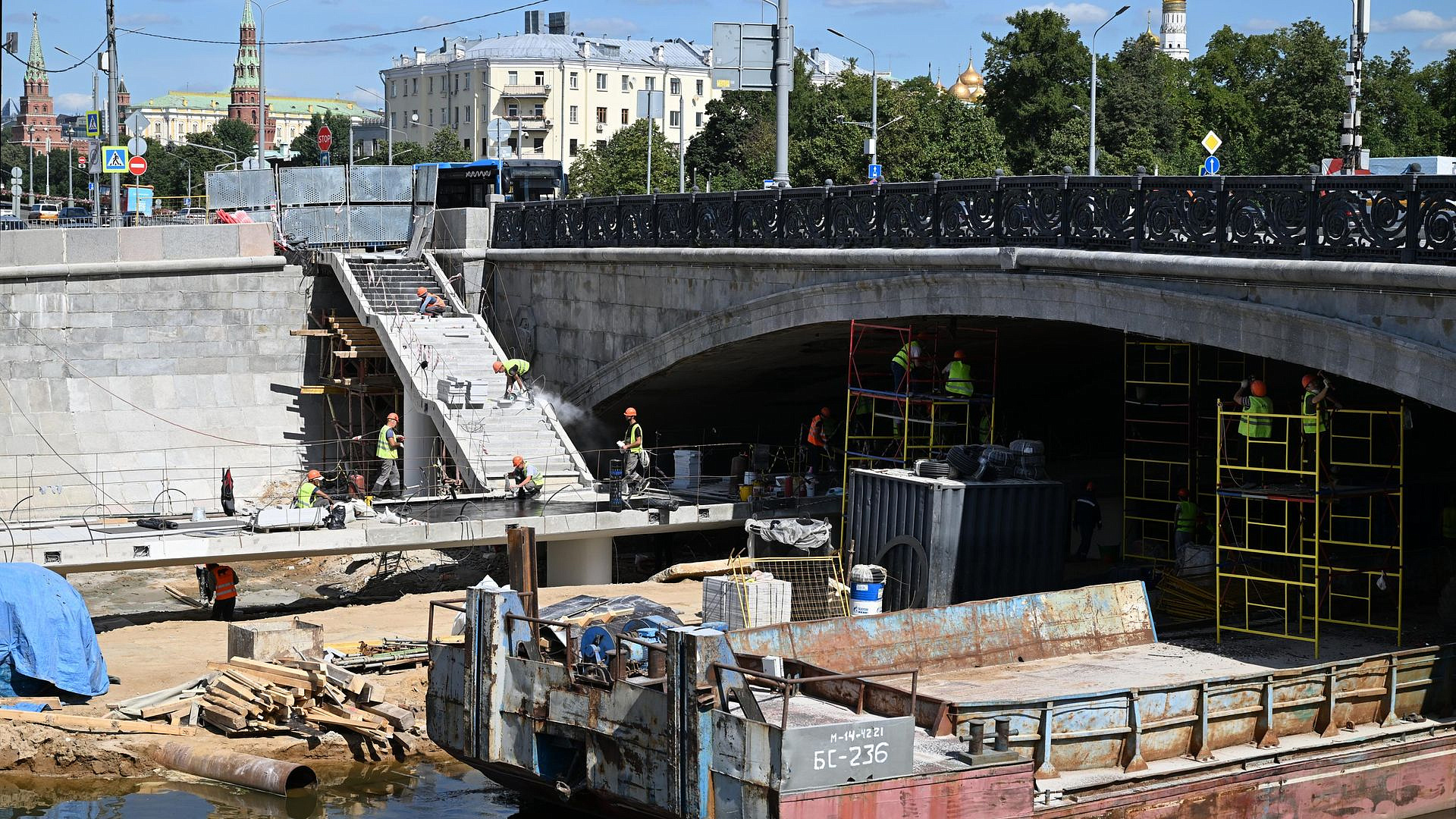 В Москве началась реконструкция Малого Каменного моста