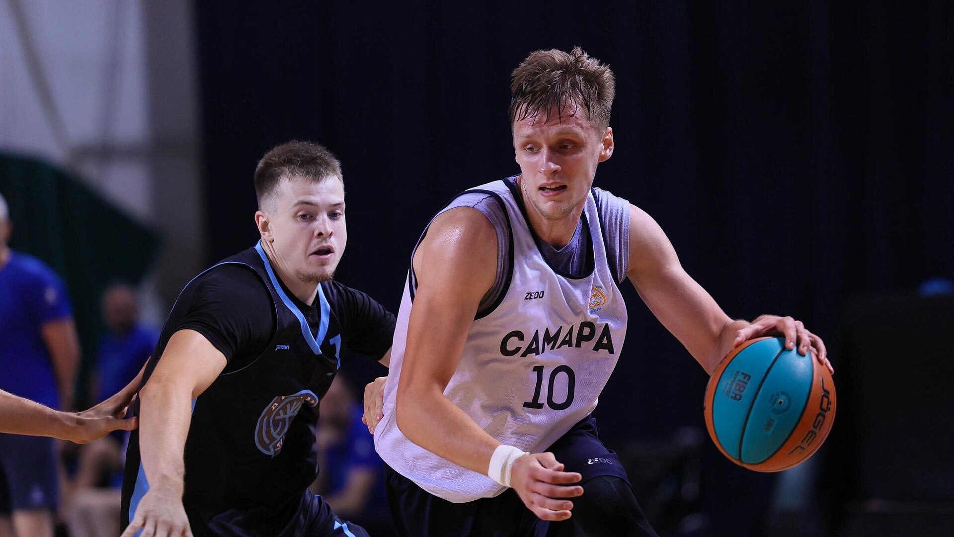 "������" ��������� "������" � ����� ������ ���� ���