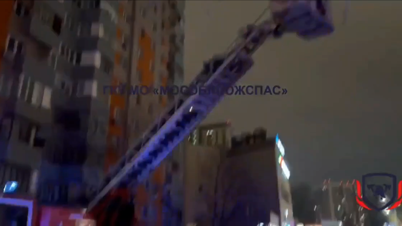 Пожар в многоэтажке в Мытищах потушили