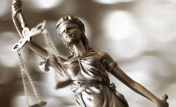 Издательство "Просвещение" оспорило обвинения ФАС в суде