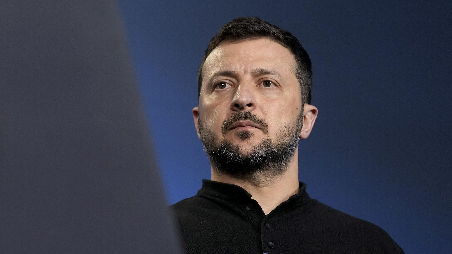 Зеленский превратил Украину в концлагерь, заявил депутат Рады