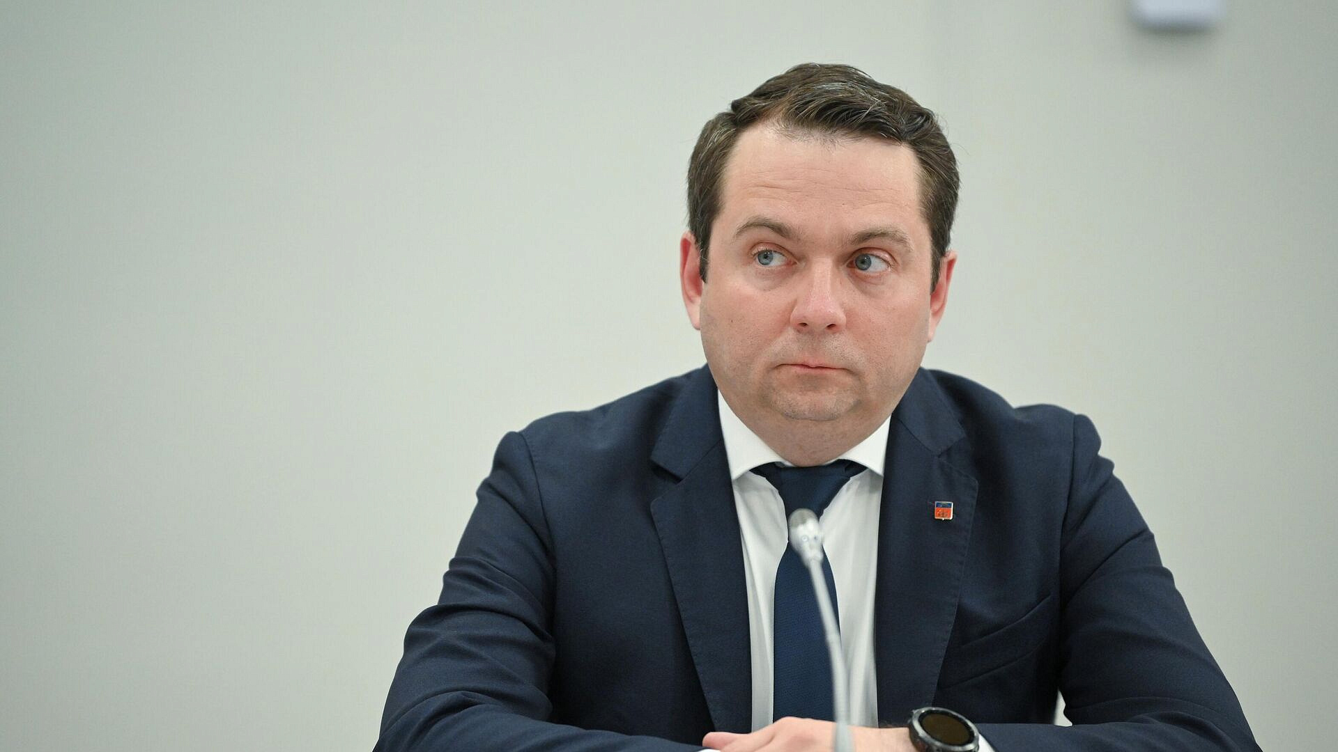 Путин поинтересовался самочувствием раненого губернатора Чибиса