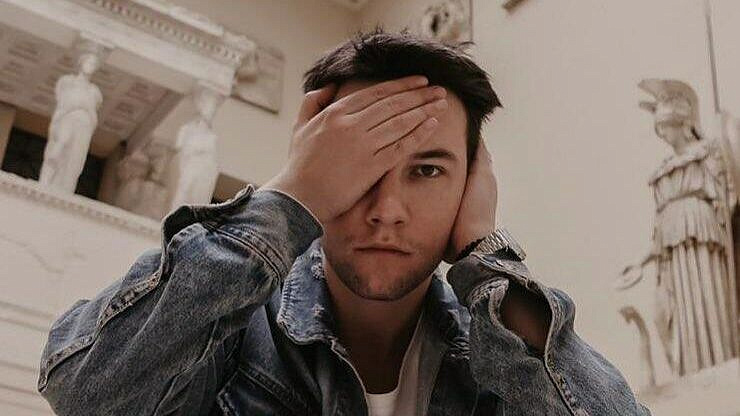 Звезда сериала "Кадетство" Емельянов не платит по кредиту