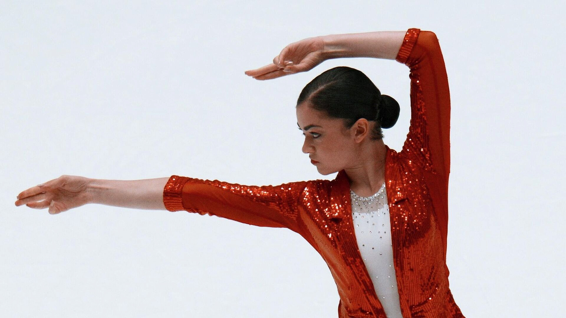 Петросян сообщила, что не смогла улететь из Петербурга