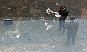 Девятиклассник после нападения в школе в Челябинске выпрыгнул в окно