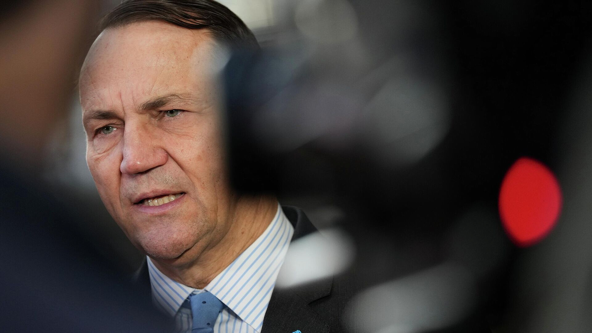 В Госдуме отреагировали на призыв Сикорского готовиться к войне