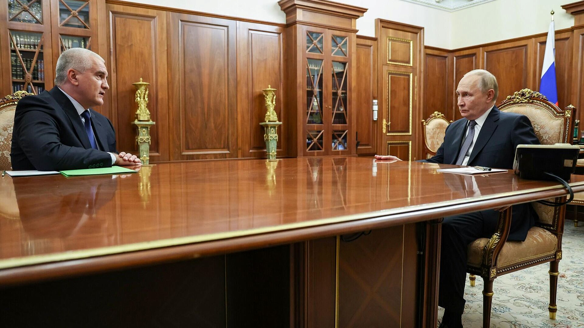 Аксенов заявил, что докладывает Путину о ситуации с топливом в Крыму