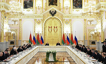 Путин пригласил членов Высшего Госсовета СГ на рабочий обед