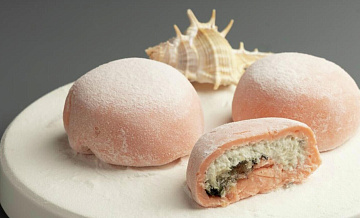 Ученые ДВФУ создали десерт моти из минтая