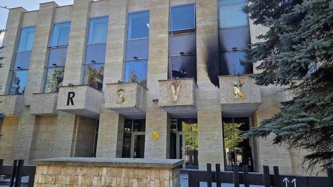 Депутат предположил, кто виновен в нападении на Русский дом в Праге