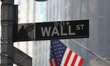 Власти США приступили к переориентации экономики, заявили в МВФ