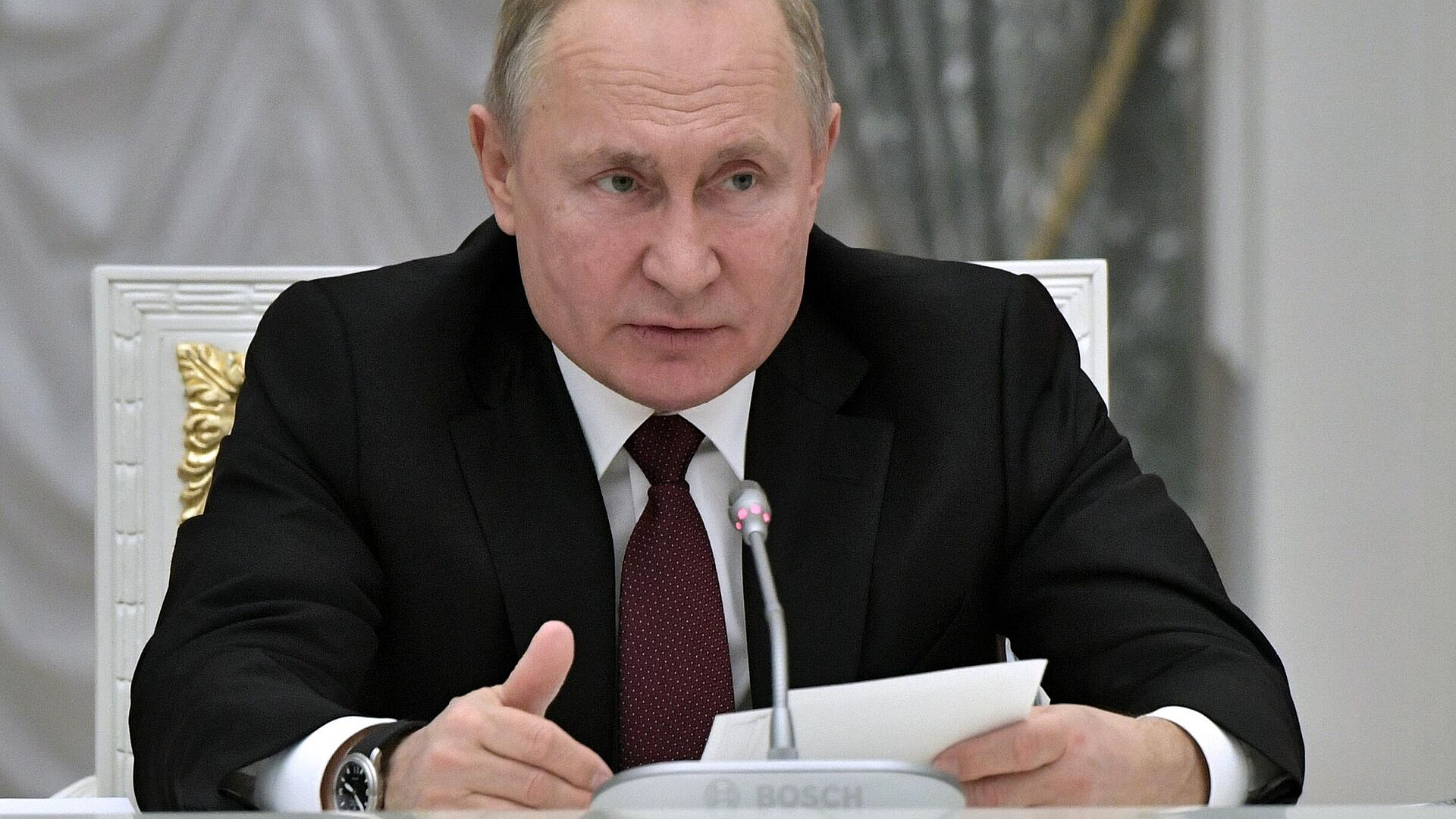 Эффект от реализации нацпроектов должен быть комплексным, заявил Путин