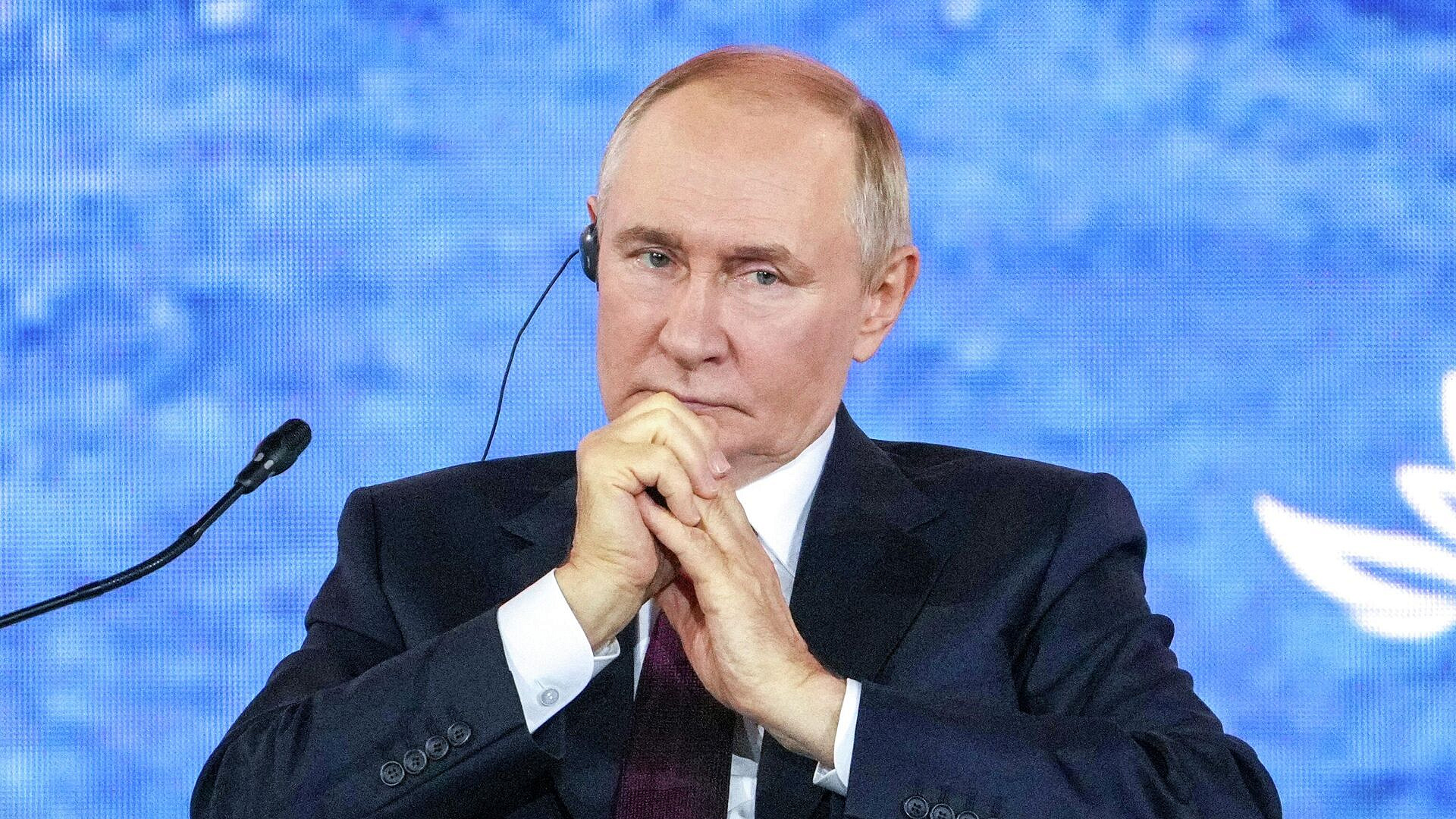 Россия будет исполнять договоренности по Украине, заявил Путин