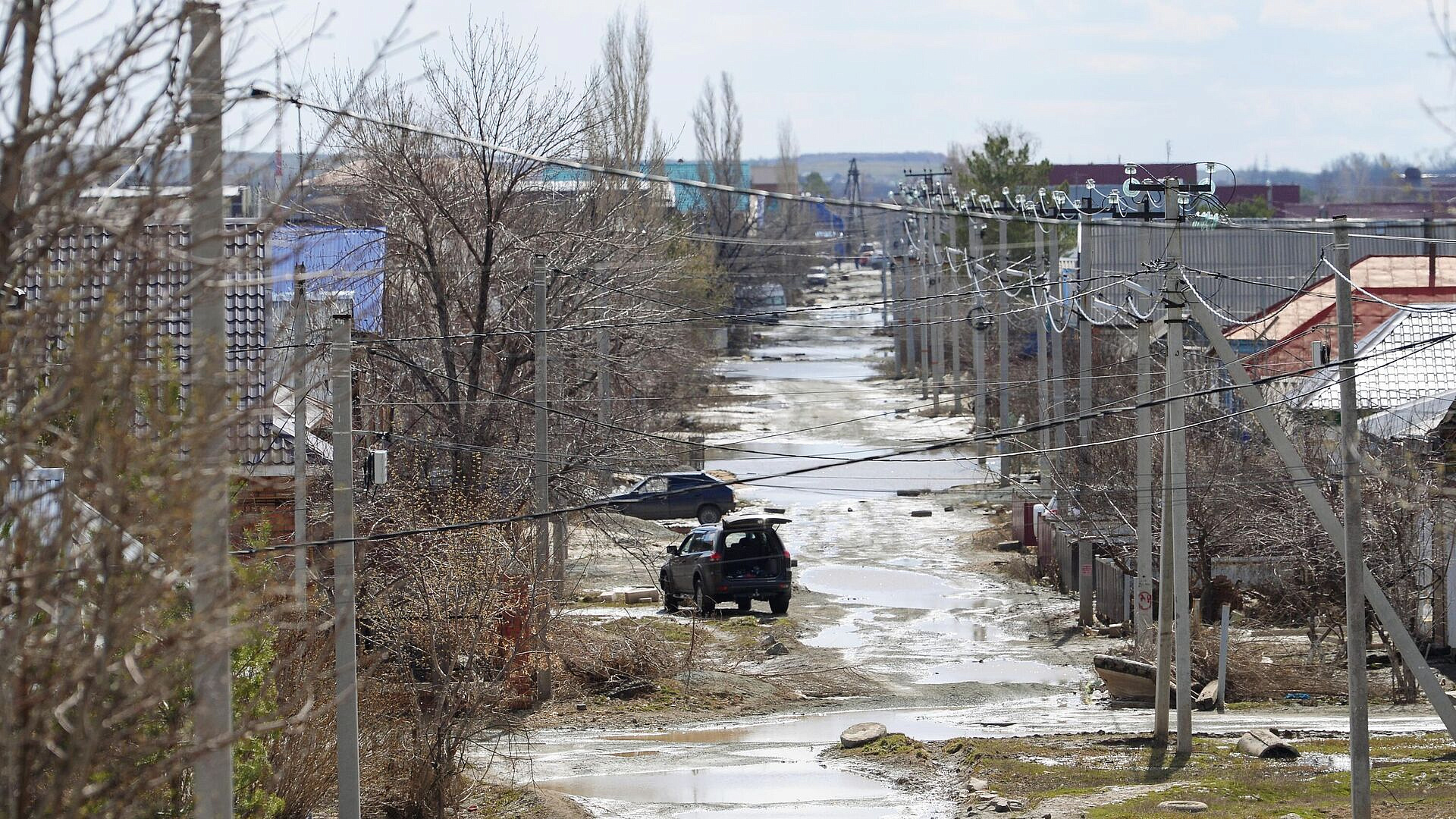 В Орске от воды за сутки освободились 1455 жилых домов