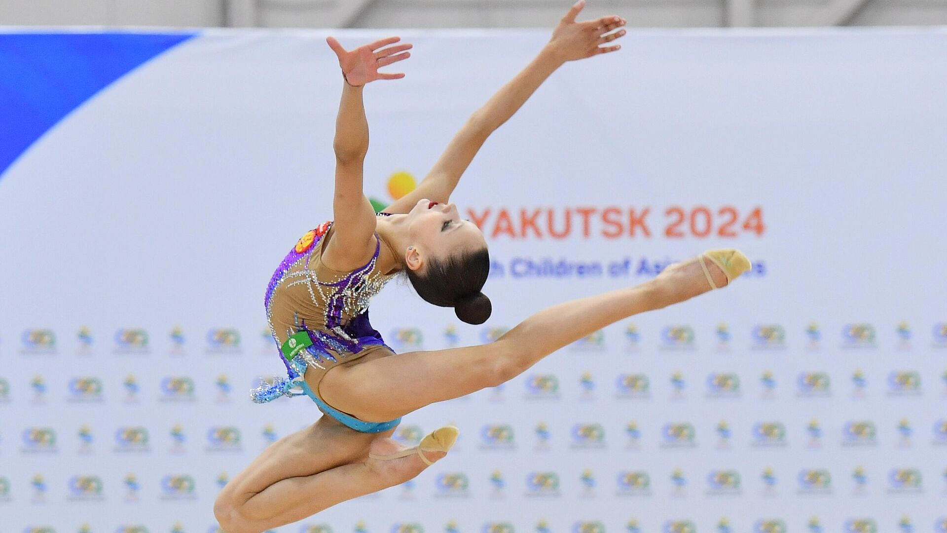 Кононова и Ковшова завоевали золотые медали по художественной гимнастике