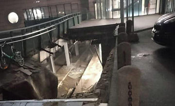 В Петербурге начали проверку после обрушения крыши на платформу вокзала