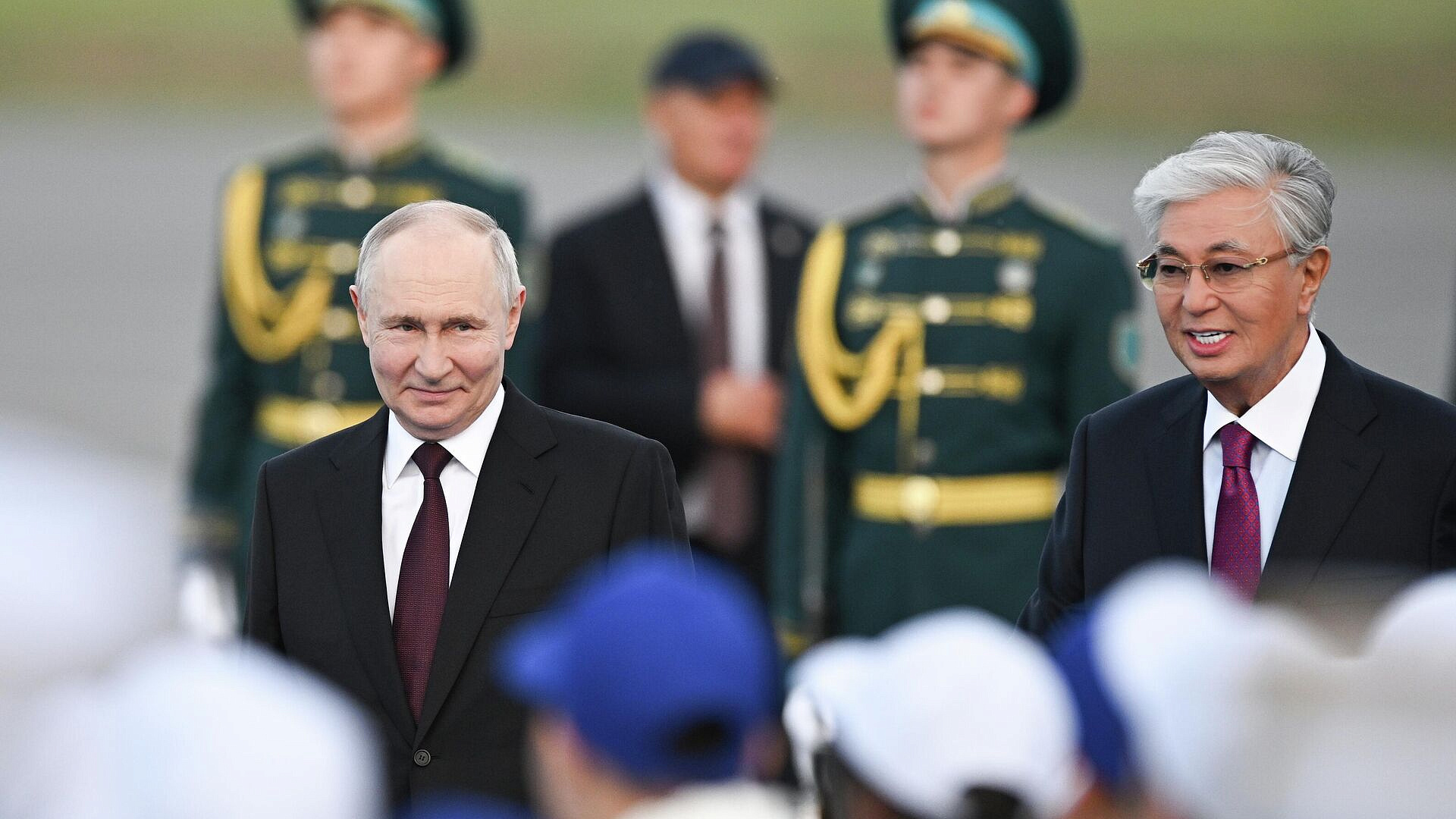 В Астане прошла торжественная встреча Путина и Токаева