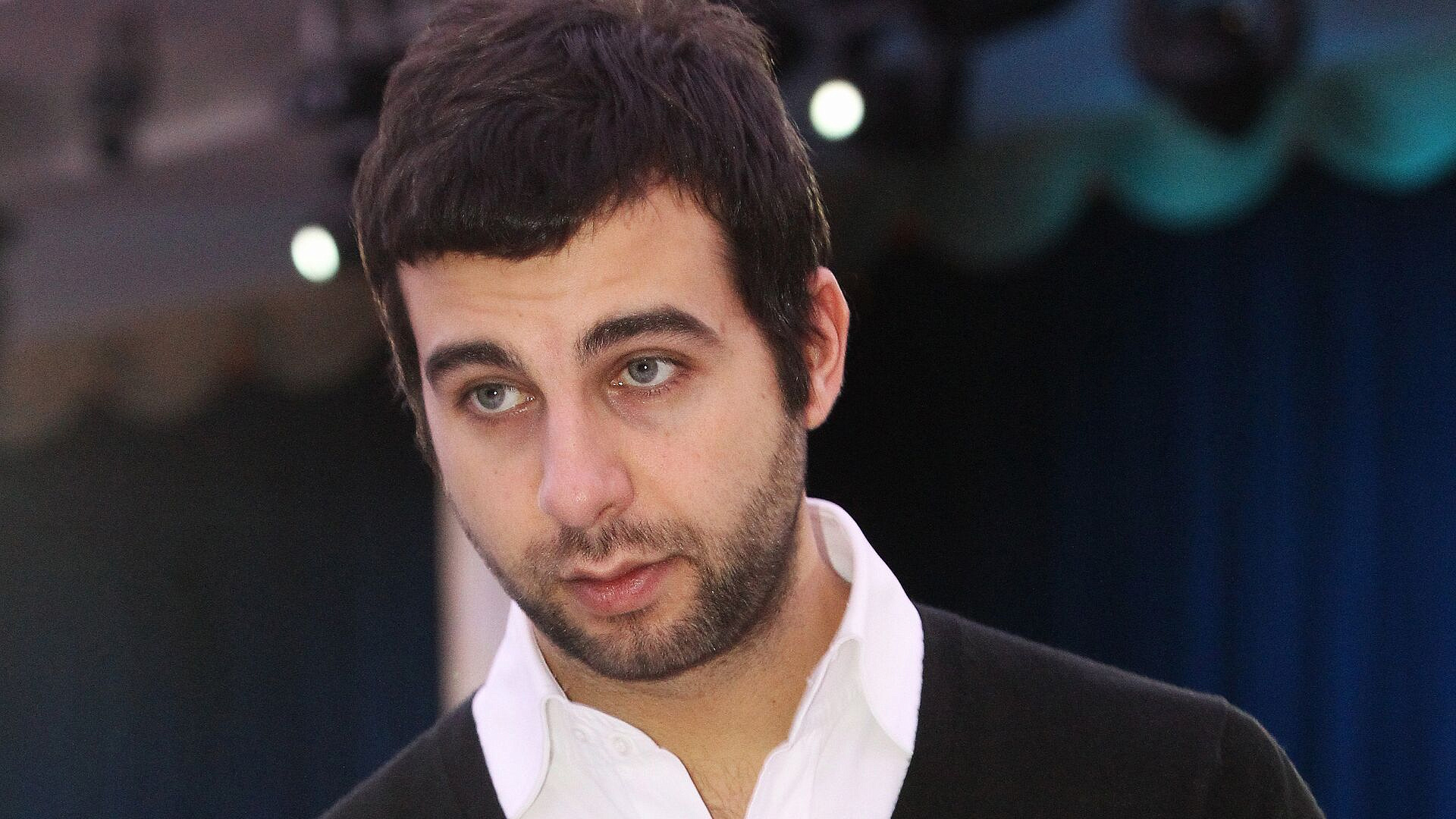 Ургант заявил, что не планирует переезжать во Францию